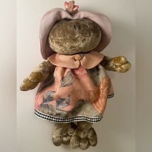 Russ Berrie "Florissa the Floral Frog" Beanie Plush 9" New With Tags